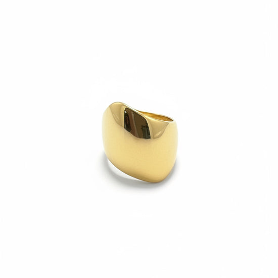 Anillo ancho bombé de acero con baño de oro 18K, acabado espejo