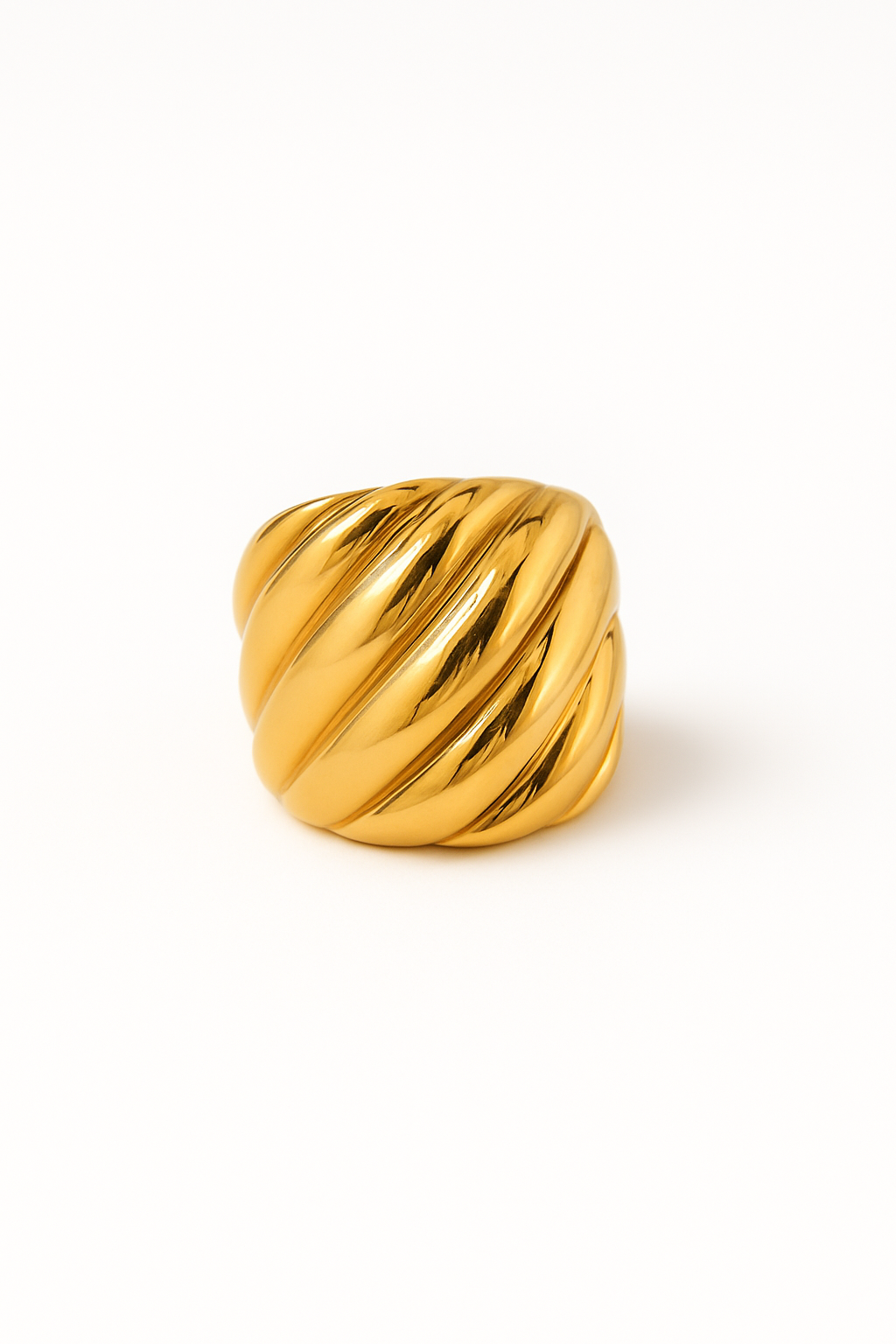 Anillo Élan dorado en acero inoxidable con baño de oro 18K