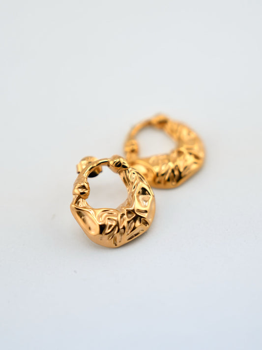 Pendientes Brava dorados en acero inoxidable con baño de oro 18K (PVD)