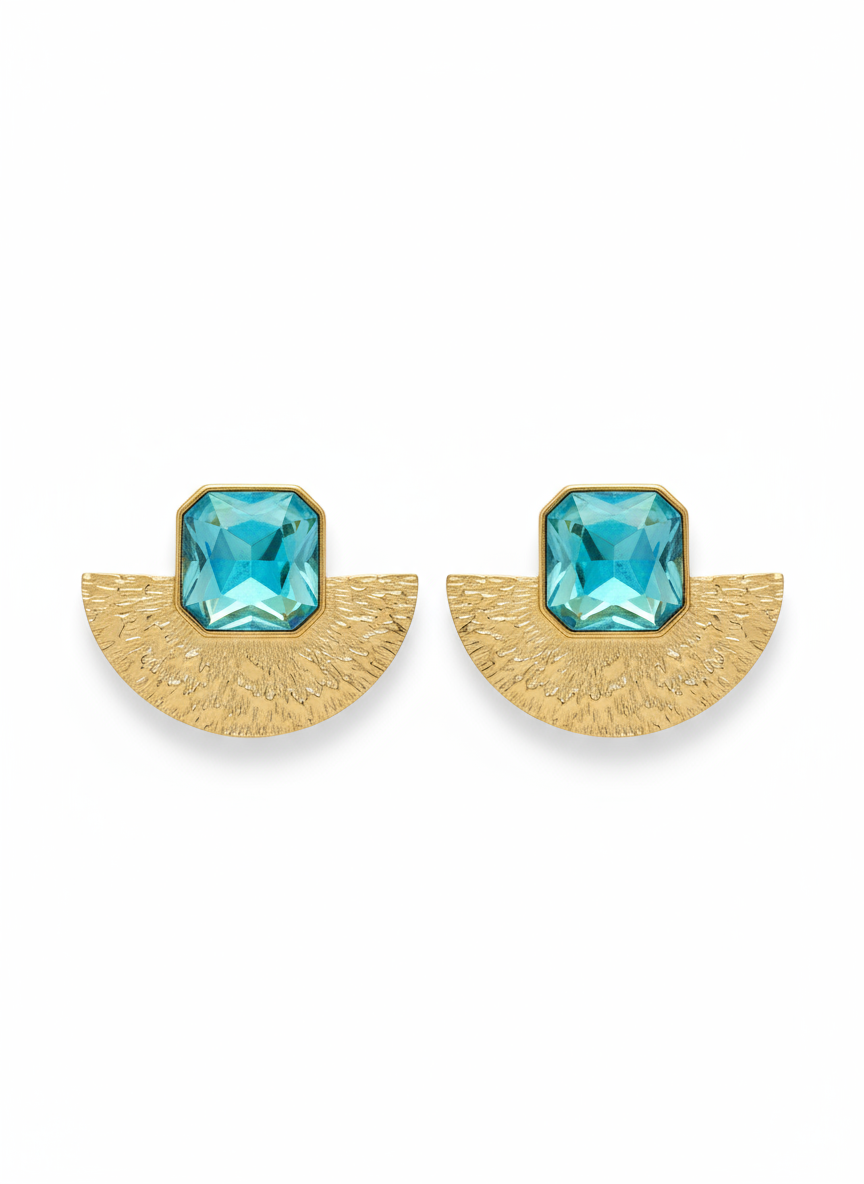 Pendientes dorados con media luna martelé y cristal aqua talla esmeralda (modelo Eclipse Aqua)
