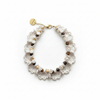 Pulsera crochet hecha a mano en coral o blanco con piedras naturales y acero dorado