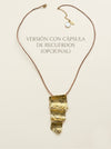 Collar con colgante dorado texturizado en cordón y cápsula de recuerdos opcional Bravata