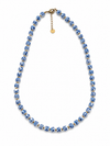 Collar Delfina con cuentas de cerámica blanca y azul y separadores dorados de BRAVATA.