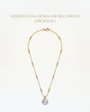 Collar dorado con colgante circular y opción de cápsula de recuerdos Bravata