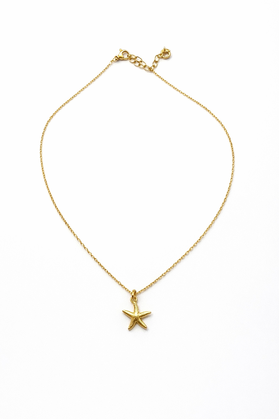 Collar de estrella de mar dorado con cadena fina para mujer