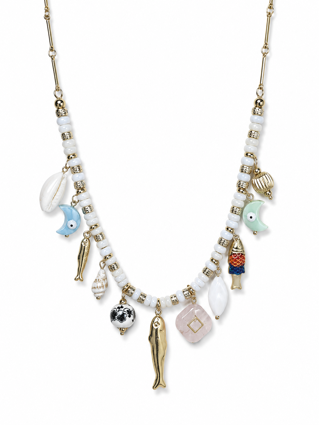 Collar dorado con abalorios marineros, peces, conchas y charms de colores para mujer