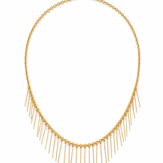 Collar Naira dorado con cadena fina y flecos colgantes de BRAVATA.