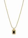 Collar dorado para mujer con colgante rectangular y piedra negra de BRAVATA