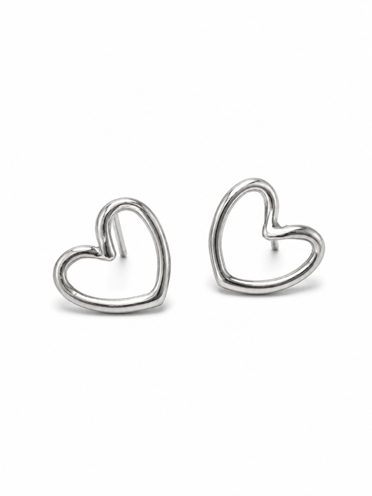Pendientes Lyssa plateados con diseño de corazón abierto BRAVATA